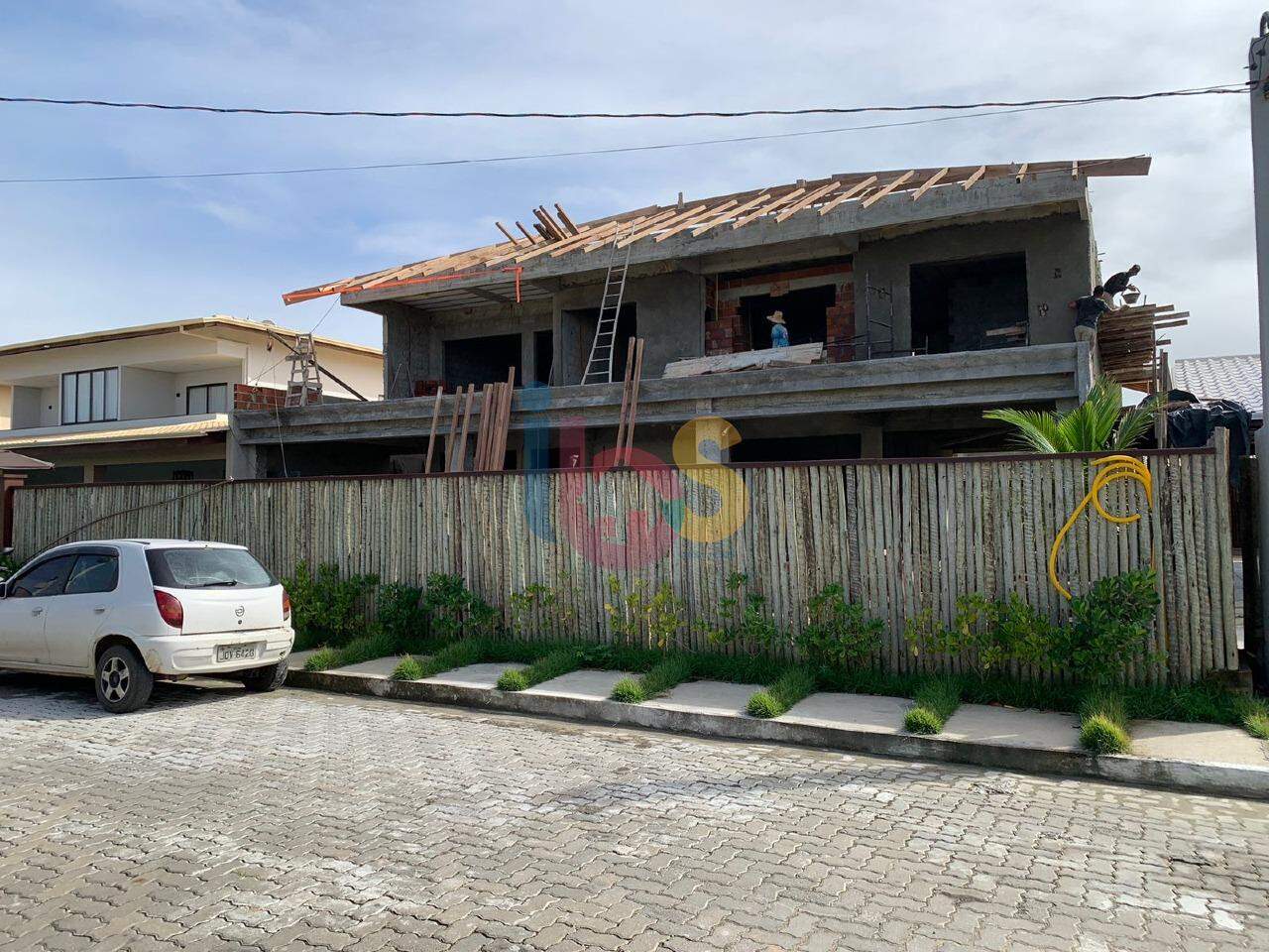 Casa à venda com 6 quartos, 450m² - Foto 4