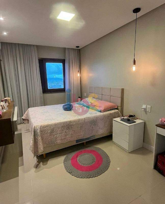 Casa à venda com 3 quartos, 337m² - Foto 6