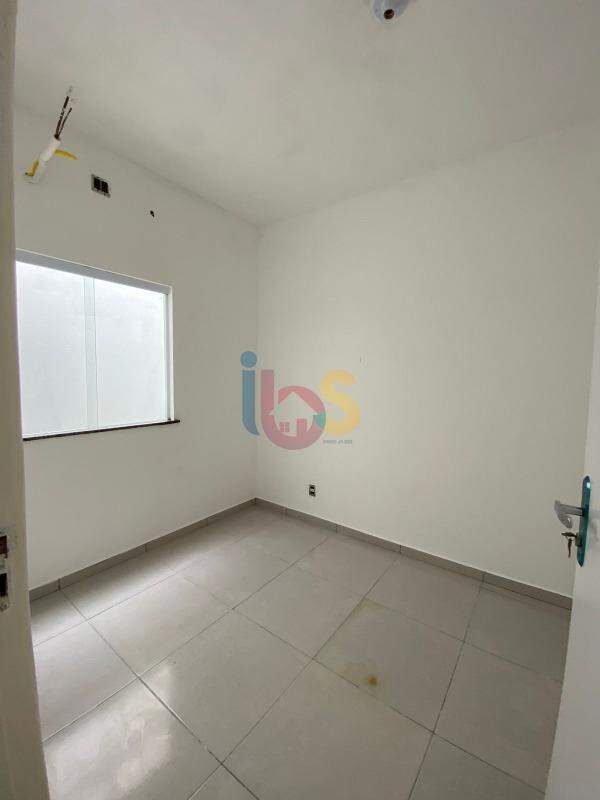 Casa à venda com 2 quartos, 150m² - Foto 1