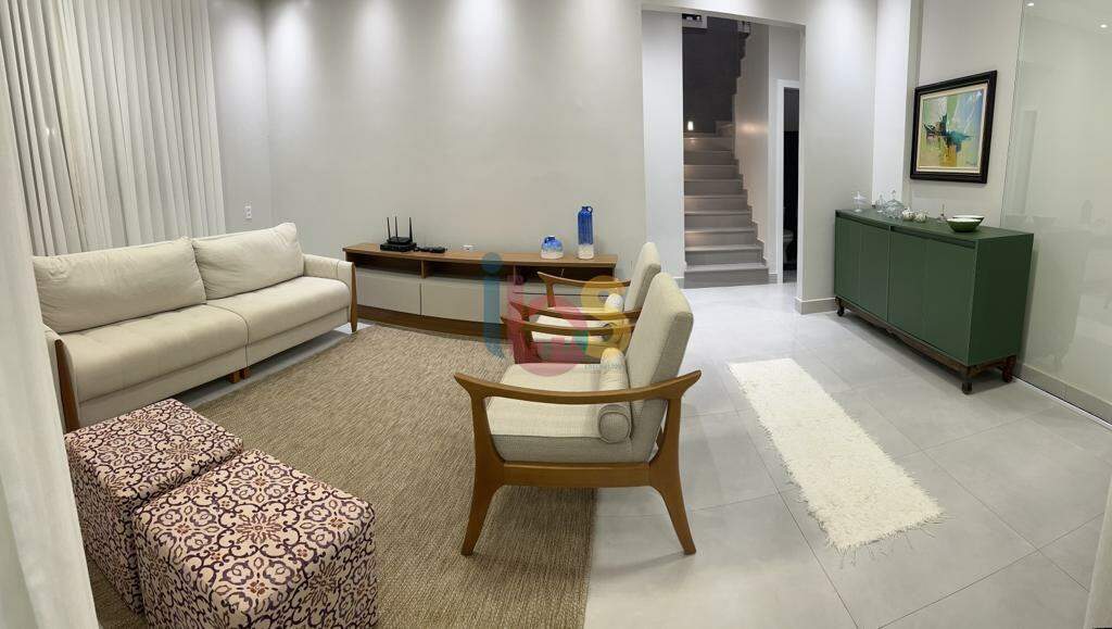 Casa à venda com 6 quartos, 200m² - Foto 9