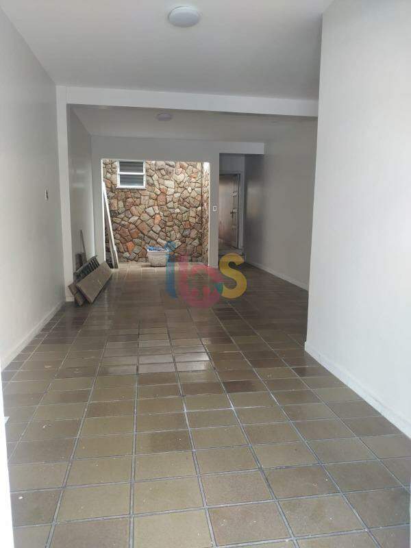 Casa para alugar com 5 quartos, 287m² - Foto 28