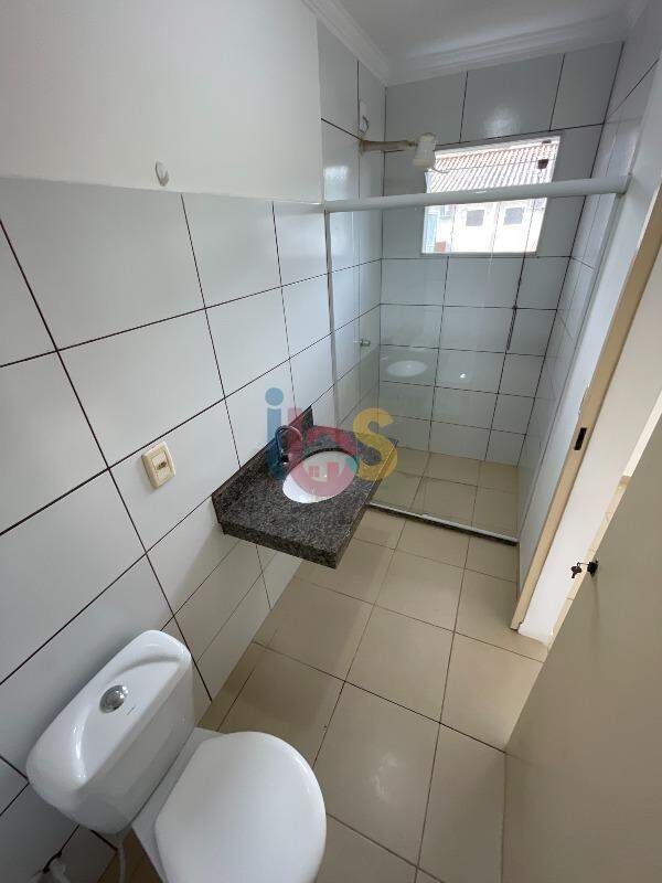 Casa à venda com 2 quartos, 80m² - Foto 8