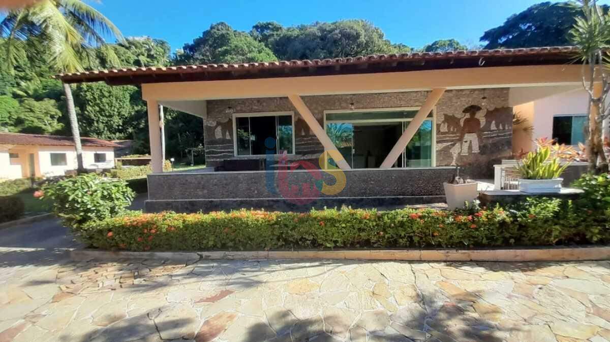 Casa para alugar com 6 quartos, 600m² - Foto 2