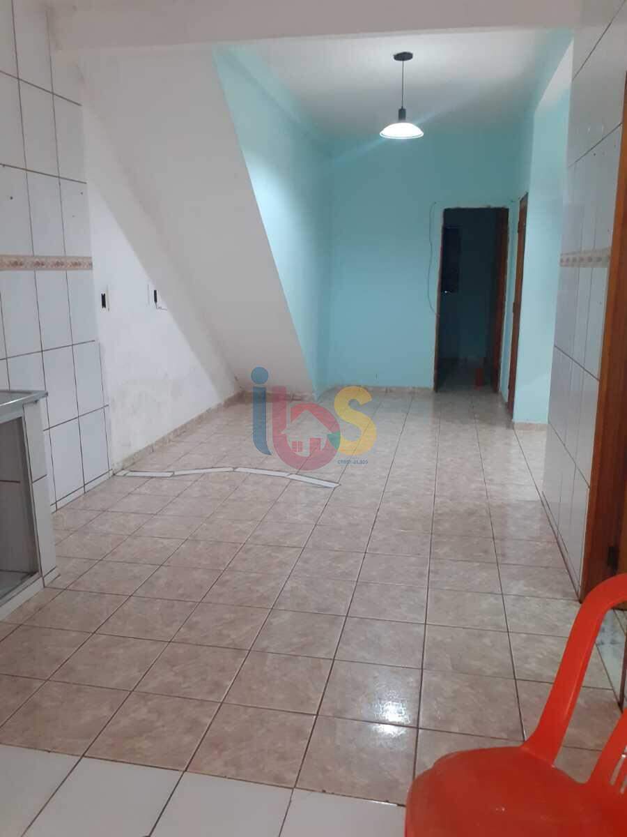 Casa à venda com 4 quartos, 160m² - Foto 2