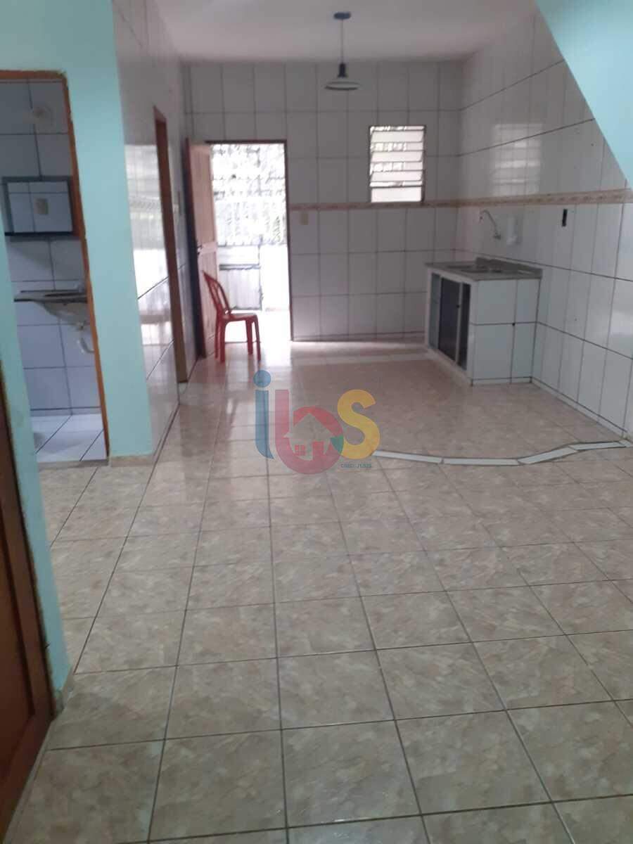 Casa à venda com 4 quartos, 160m² - Foto 3