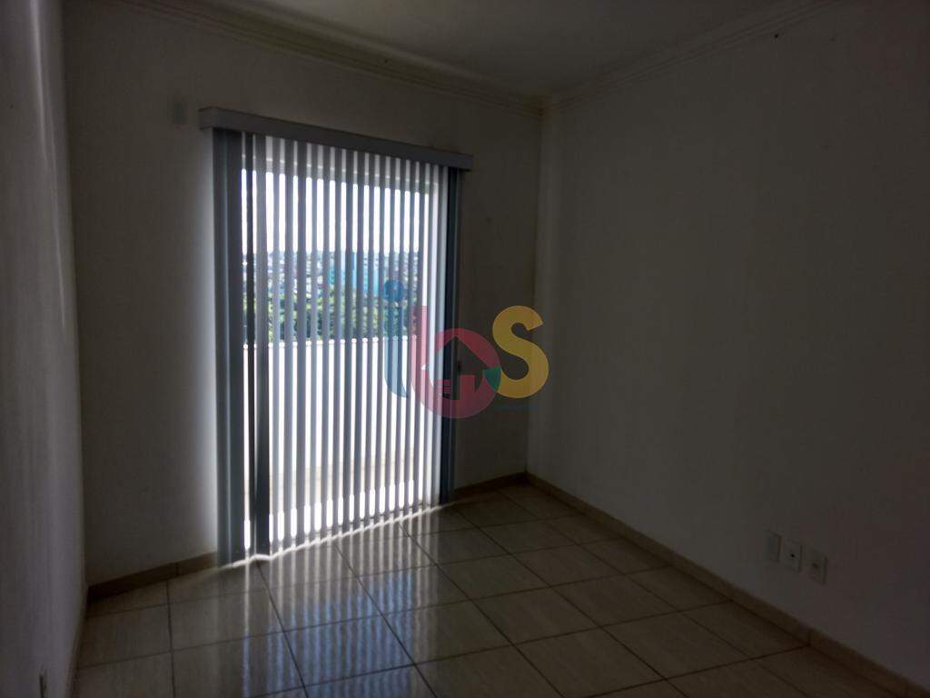 Apartamento à venda com 2 quartos, 130m² - Foto 3