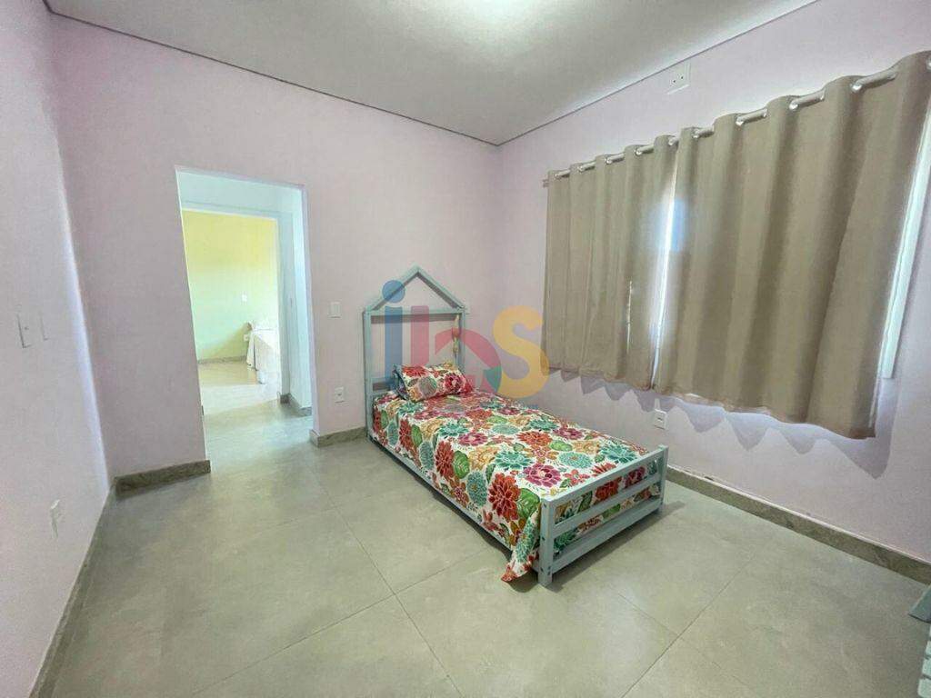 Casa à venda com 4 quartos, 210m² - Foto 12