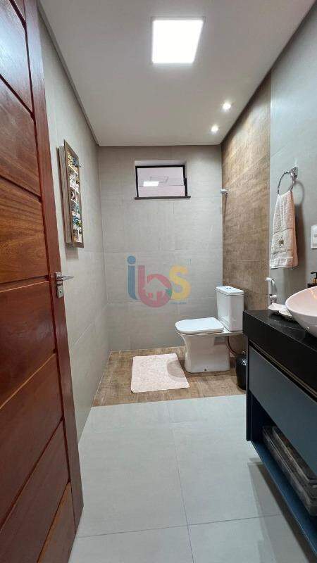 Casa à venda com 3 quartos, 250m² - Foto 8