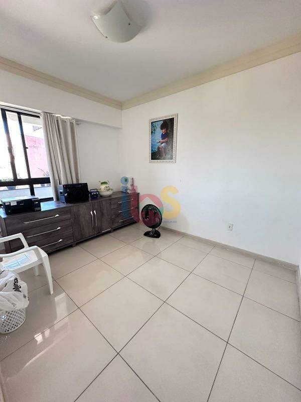 Apartamento à venda com 2 quartos, 100m² - Foto 11