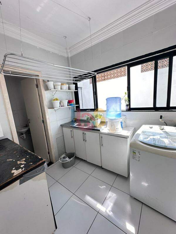 Apartamento à venda com 2 quartos, 100m² - Foto 13