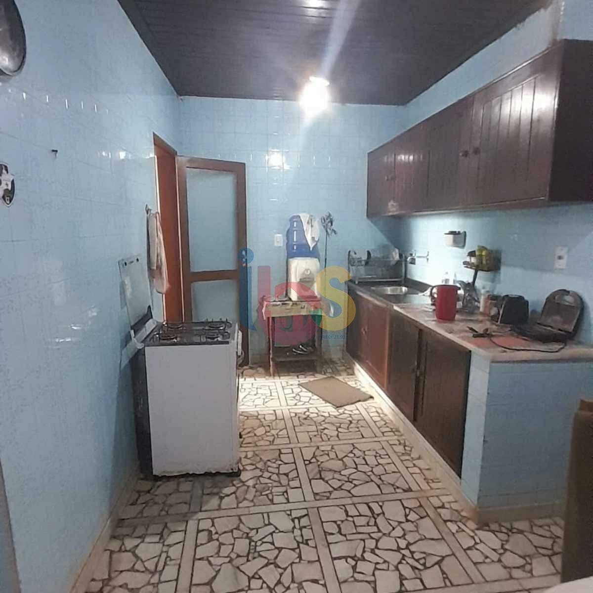 Casa à venda com 2 quartos, 185m² - Foto 5