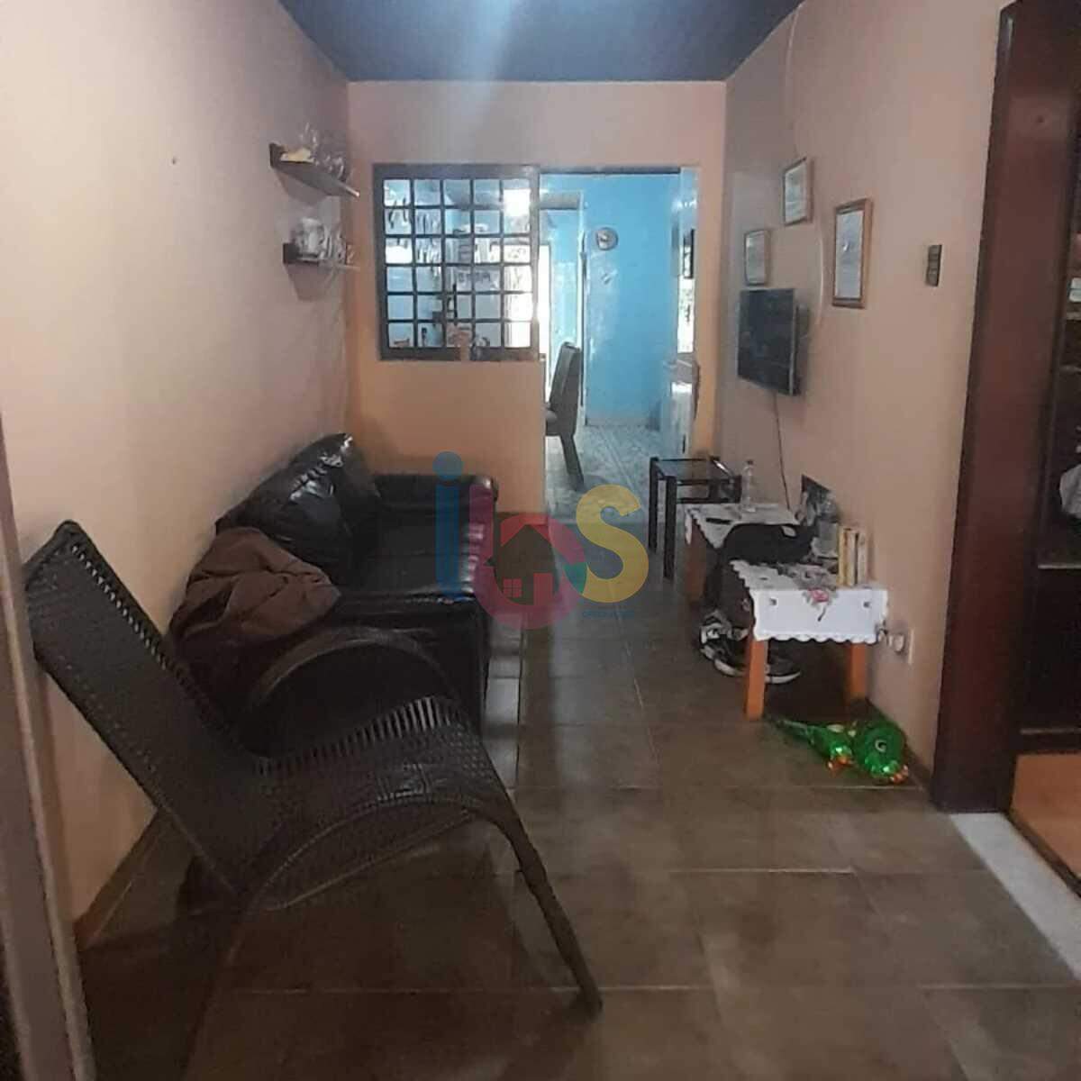 Casa à venda com 2 quartos, 185m² - Foto 3