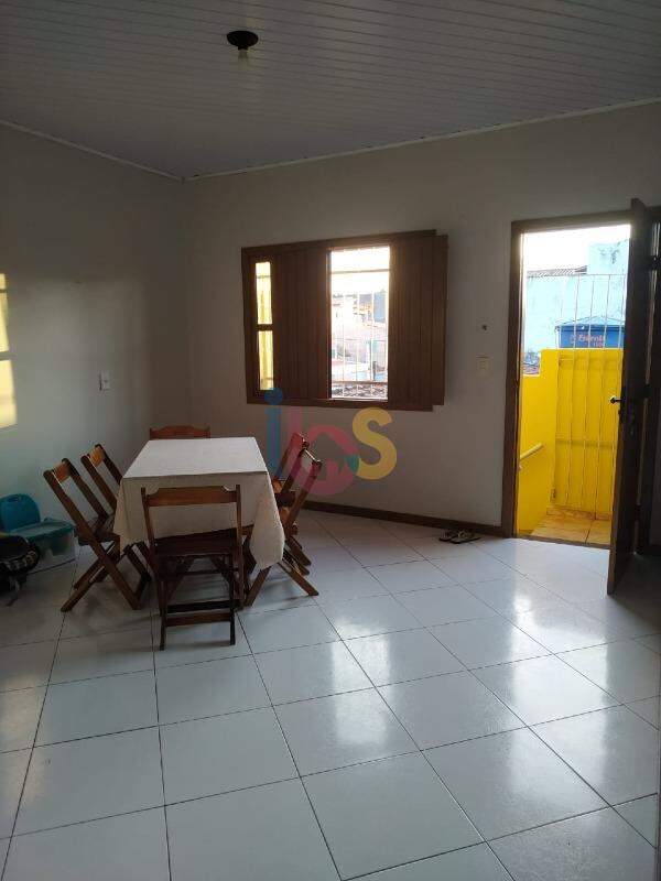 Casa à venda com 6 quartos, 150m² - Foto 20