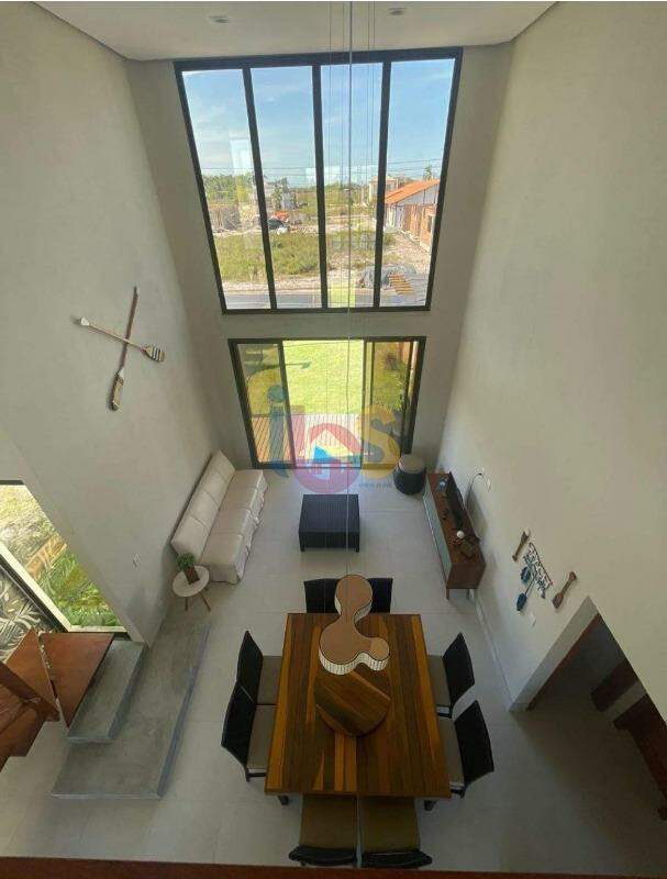 Casa à venda com 2 quartos, 190m² - Foto 2