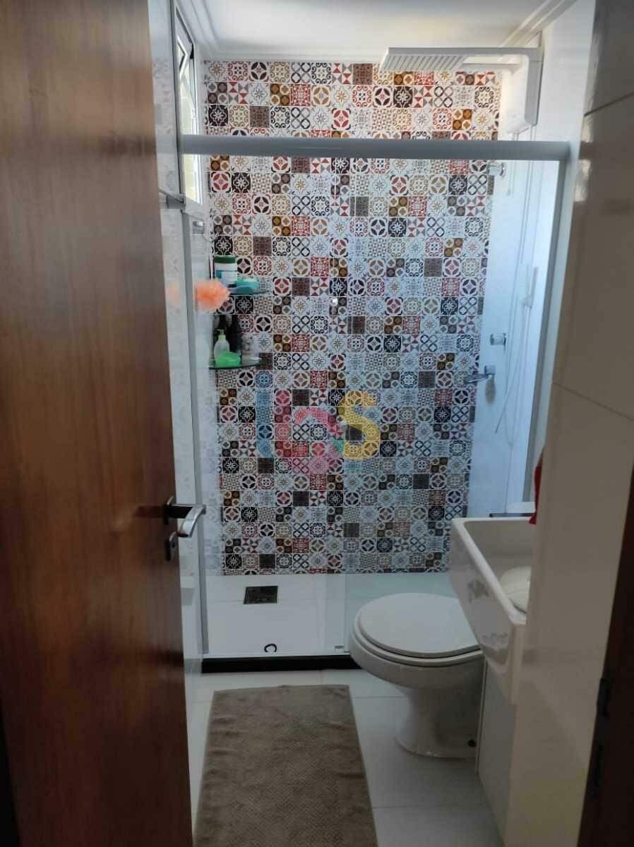 Apartamento para alugar com 2 quartos, 76m² - Foto 8