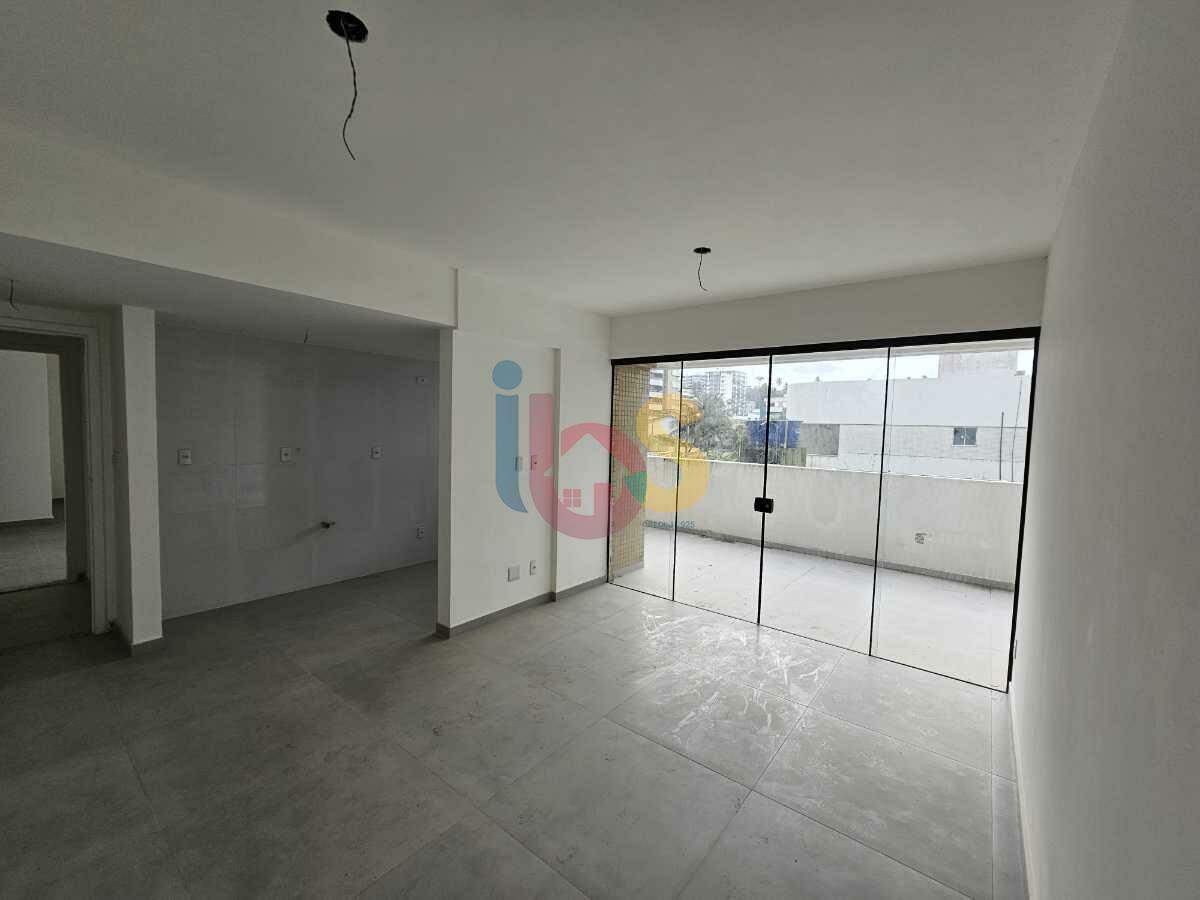 Apartamento à venda com 2 quartos, 102m² - Foto 2