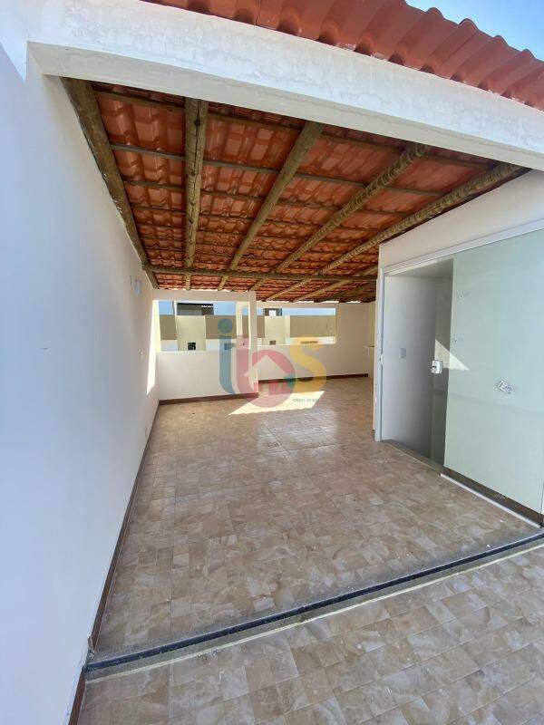 Casa à venda com 2 quartos, 120m² - Foto 11