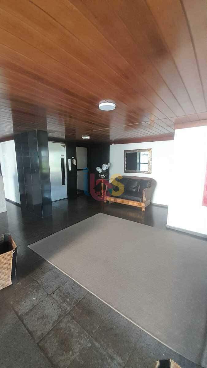 Apartamento para alugar com 4 quartos, 200m² - Foto 4