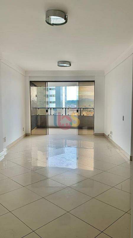 Apartamento à venda com 4 quartos, 168m² - Foto 2