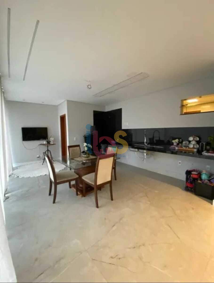 Casa à venda com 4 quartos, 300m² - Foto 6