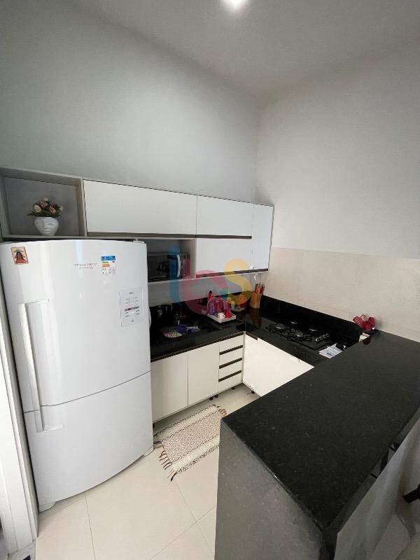 Apartamento à venda com 2 quartos, 76m² - Foto 11