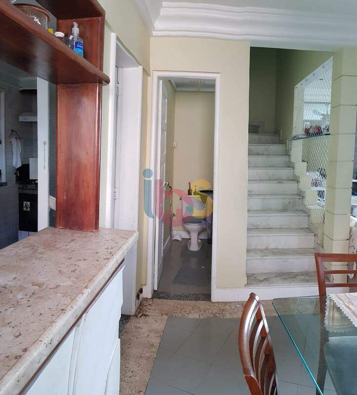 Casa à venda com 3 quartos, 180m² - Foto 3