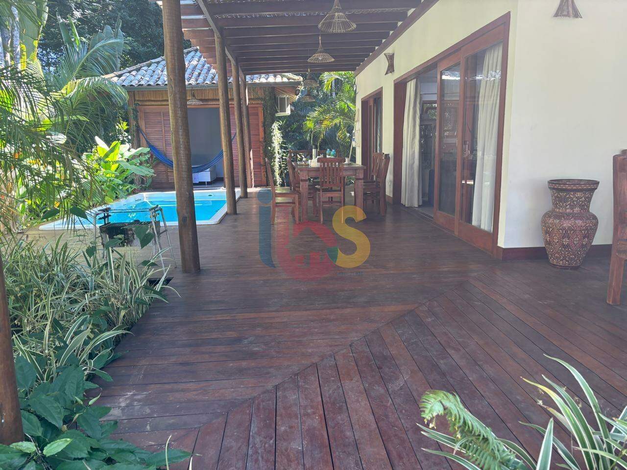 Casa para alugar com 5 quartos, 290m² - Foto 21