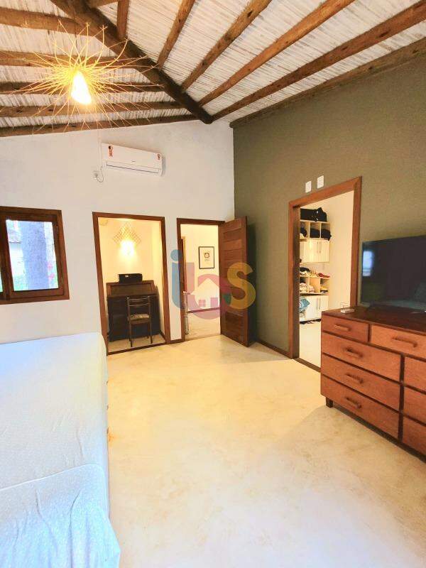 Casa à venda com 4 quartos, 234m² - Foto 3