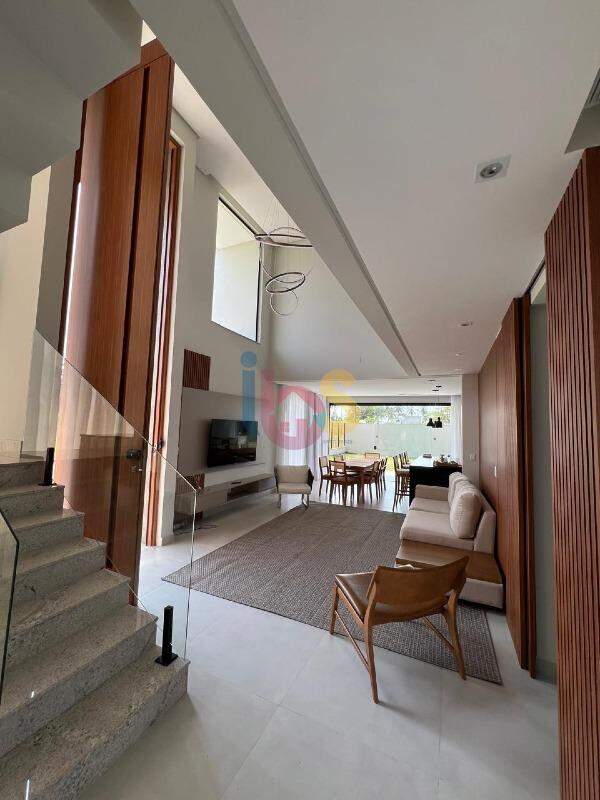 Casa para alugar com 4 quartos, 190m² - Foto 16