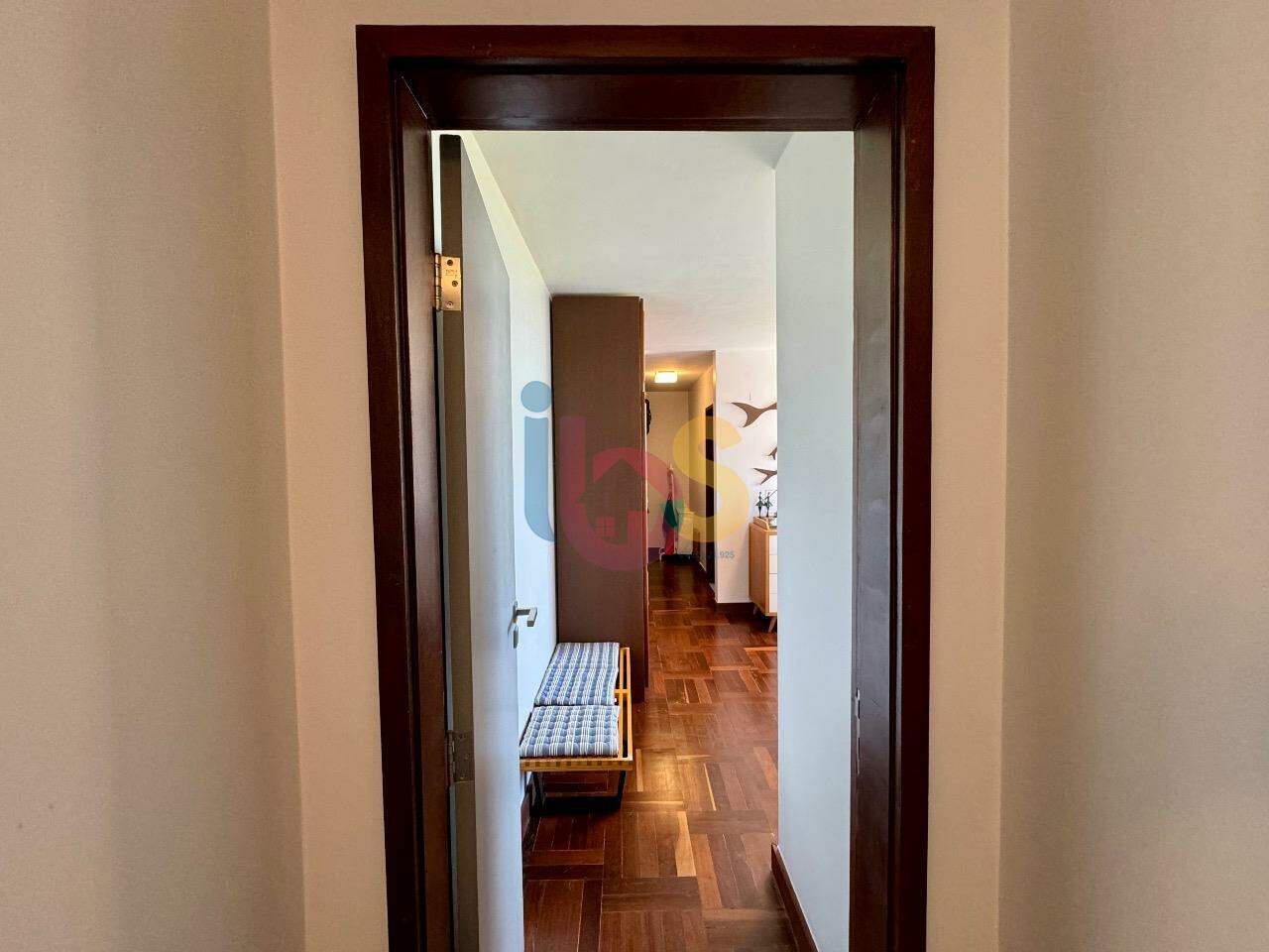 Apartamento à venda com 4 quartos, 200m² - Foto 18