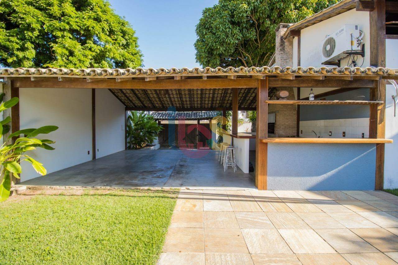 Casa à venda com 4 quartos, 370m² - Foto 29