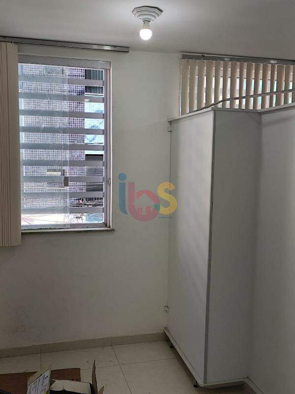 Casa à venda com 5 quartos, 260m² - Foto 10