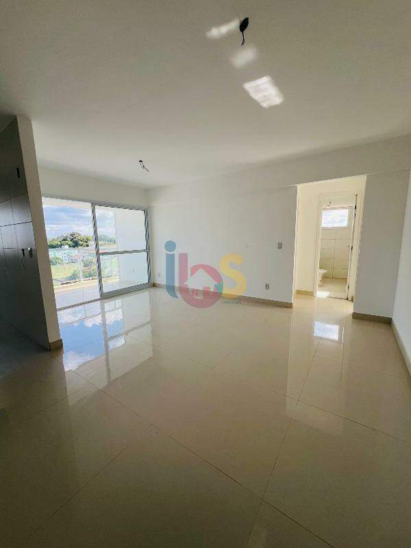 Apartamento à venda com 2 quartos, 73m² - Foto 3