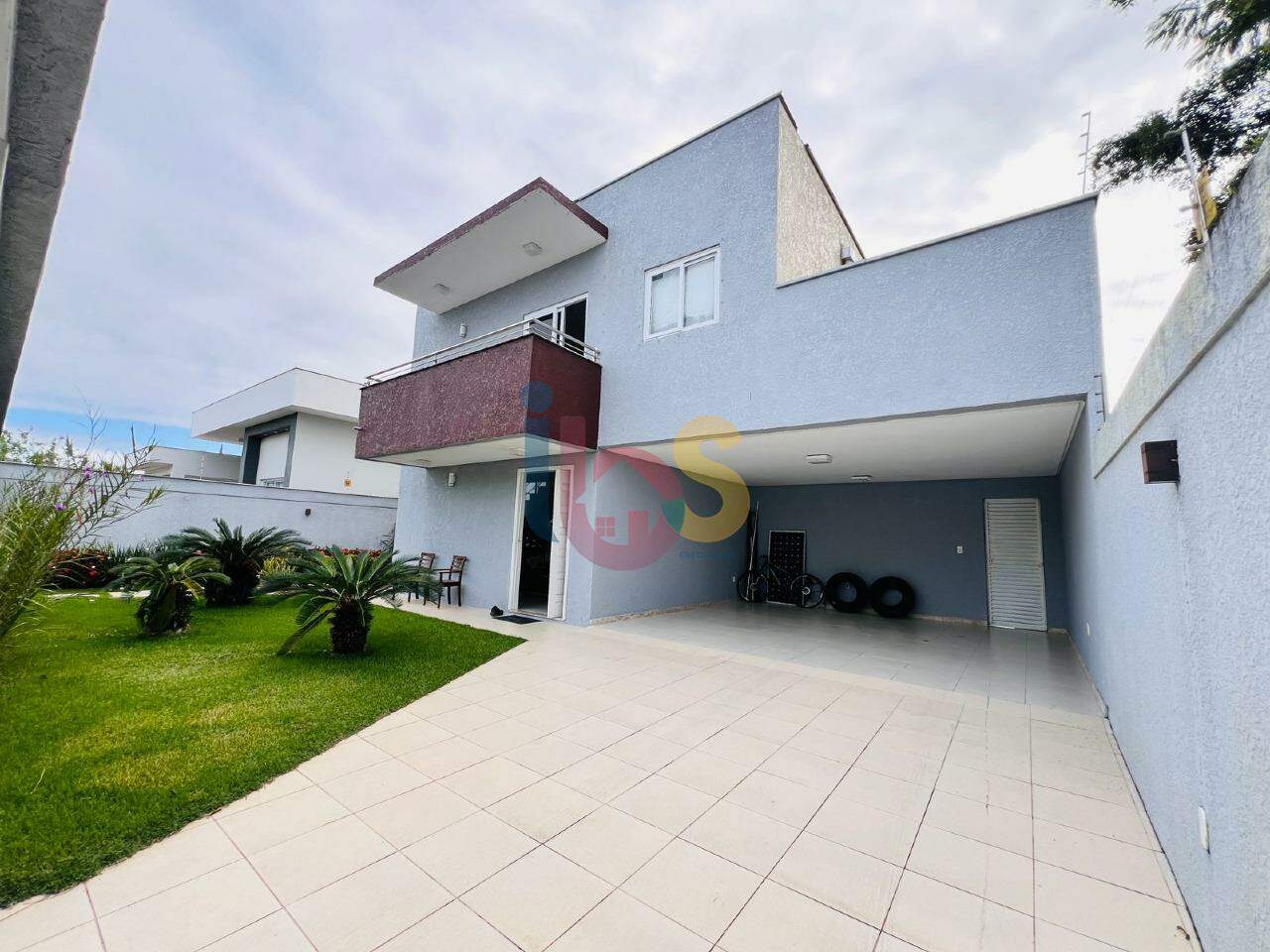 Casa à venda com 3 quartos, 330m² - Foto 2