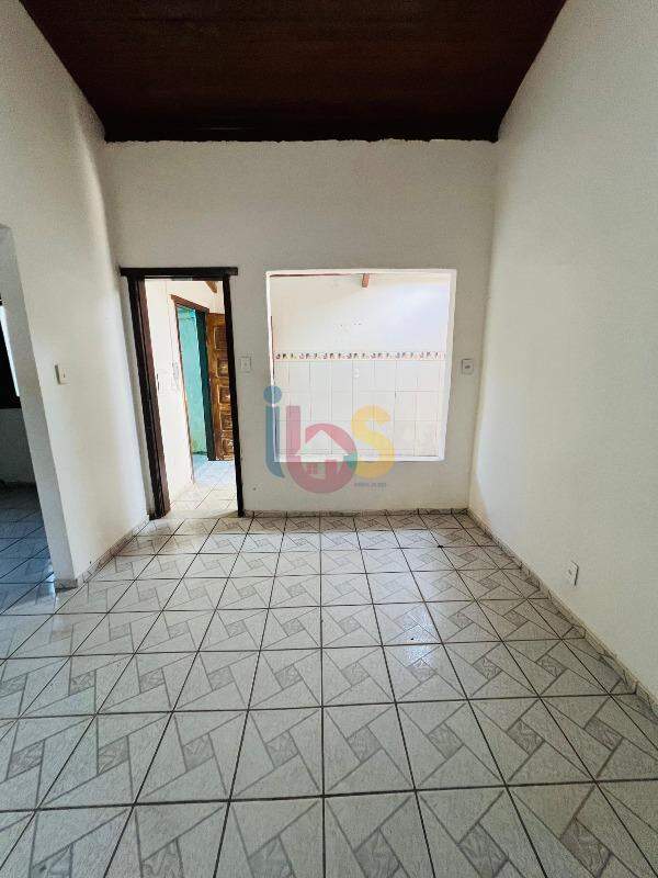 Casa à venda com 3 quartos, 153m² - Foto 2