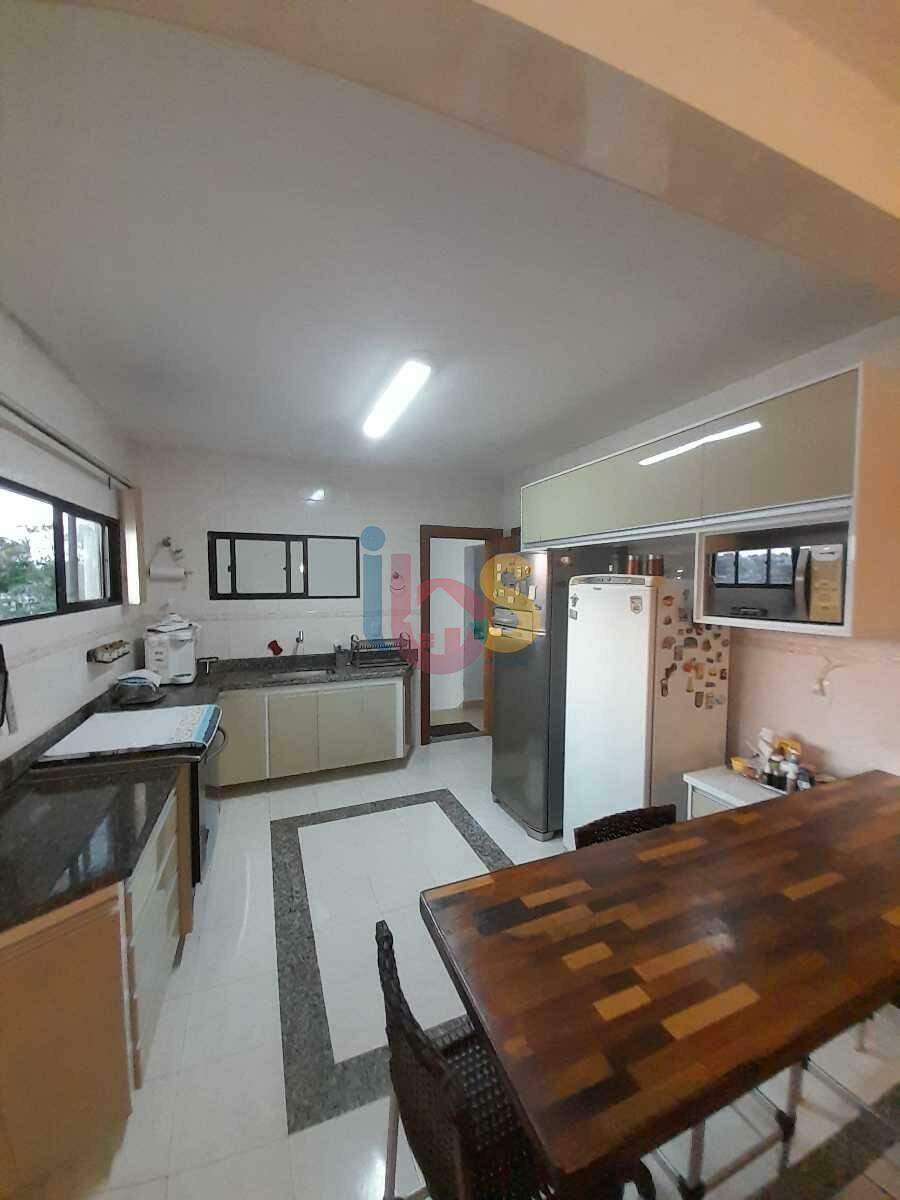 Casa à venda com 6 quartos, 550m² - Foto 17