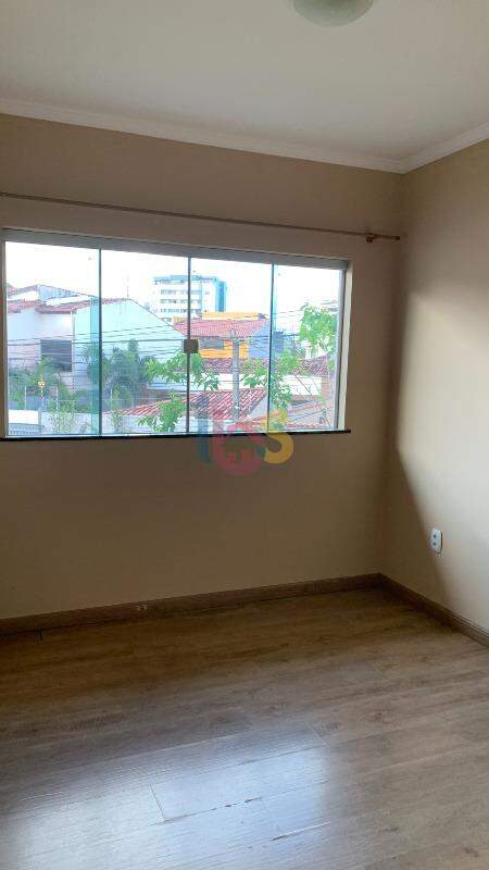 Apartamento para alugar com 2 quartos, 70m² - Foto 2