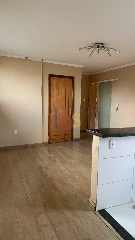 Apartamento para alugar com 2 quartos, 70m² - Foto 6