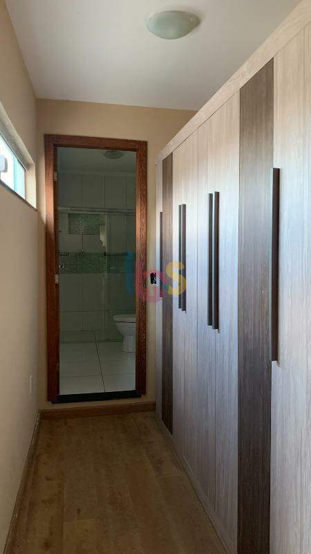 Apartamento para alugar com 2 quartos, 70m² - Foto 12