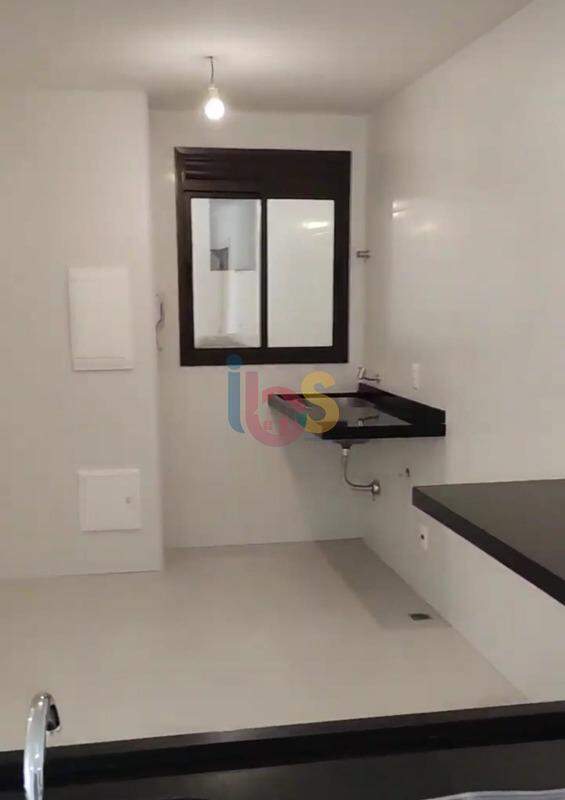 Apartamento à venda com 3 quartos, 106m² - Foto 7