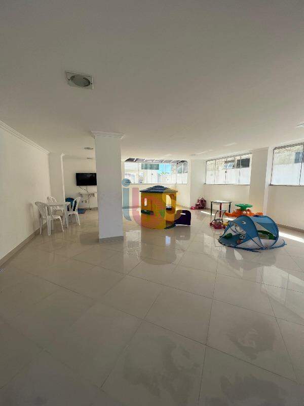 Apartamento para alugar com 3 quartos, 90m² - Foto 13