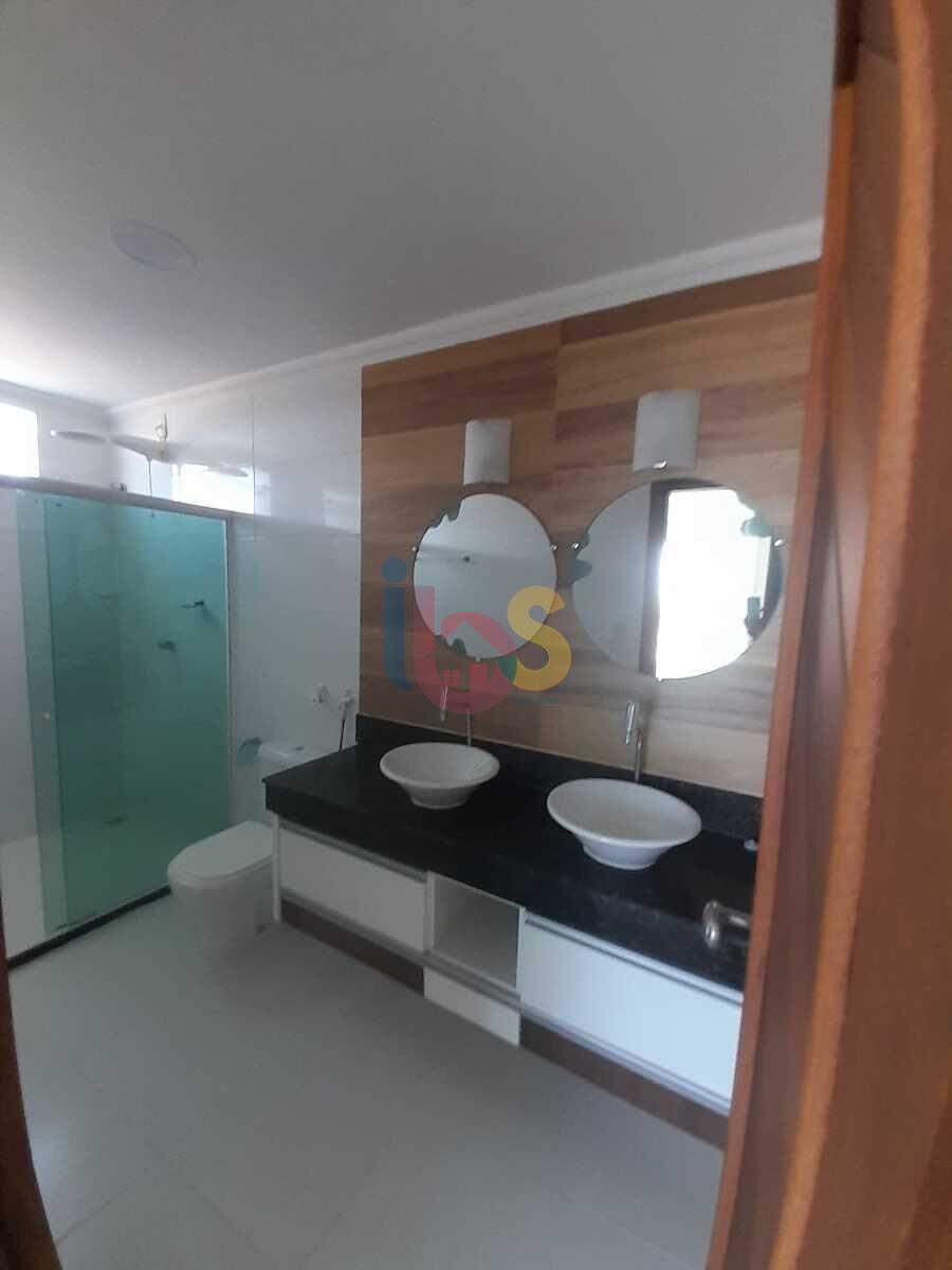 Apartamento para alugar com 3 quartos, 180m² - Foto 13