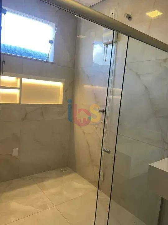 Casa à venda com 5 quartos, 250m² - Foto 17