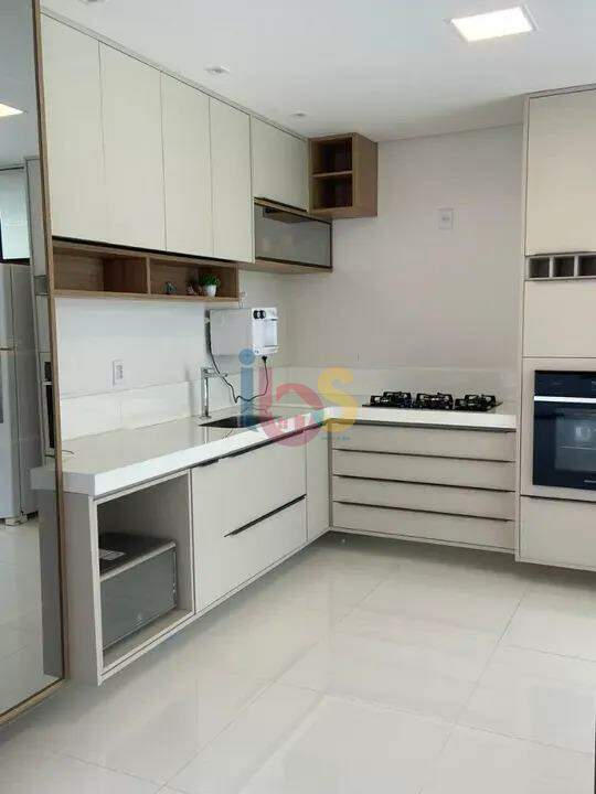 Casa à venda com 5 quartos, 250m² - Foto 22