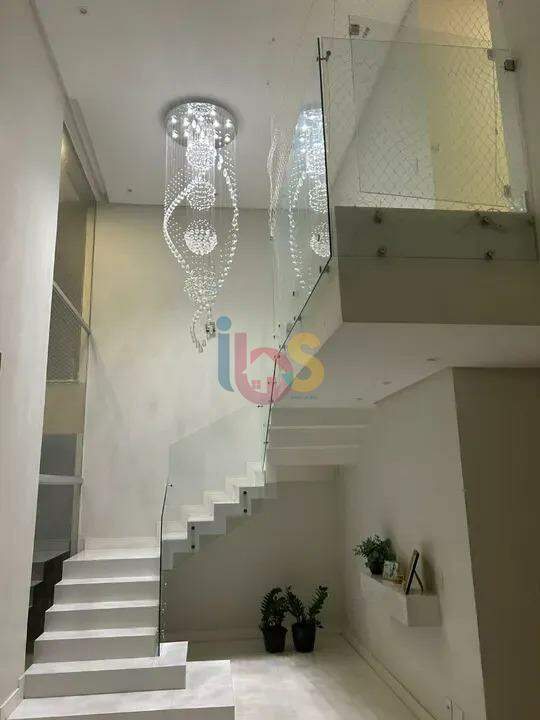 Casa à venda com 5 quartos, 250m² - Foto 11