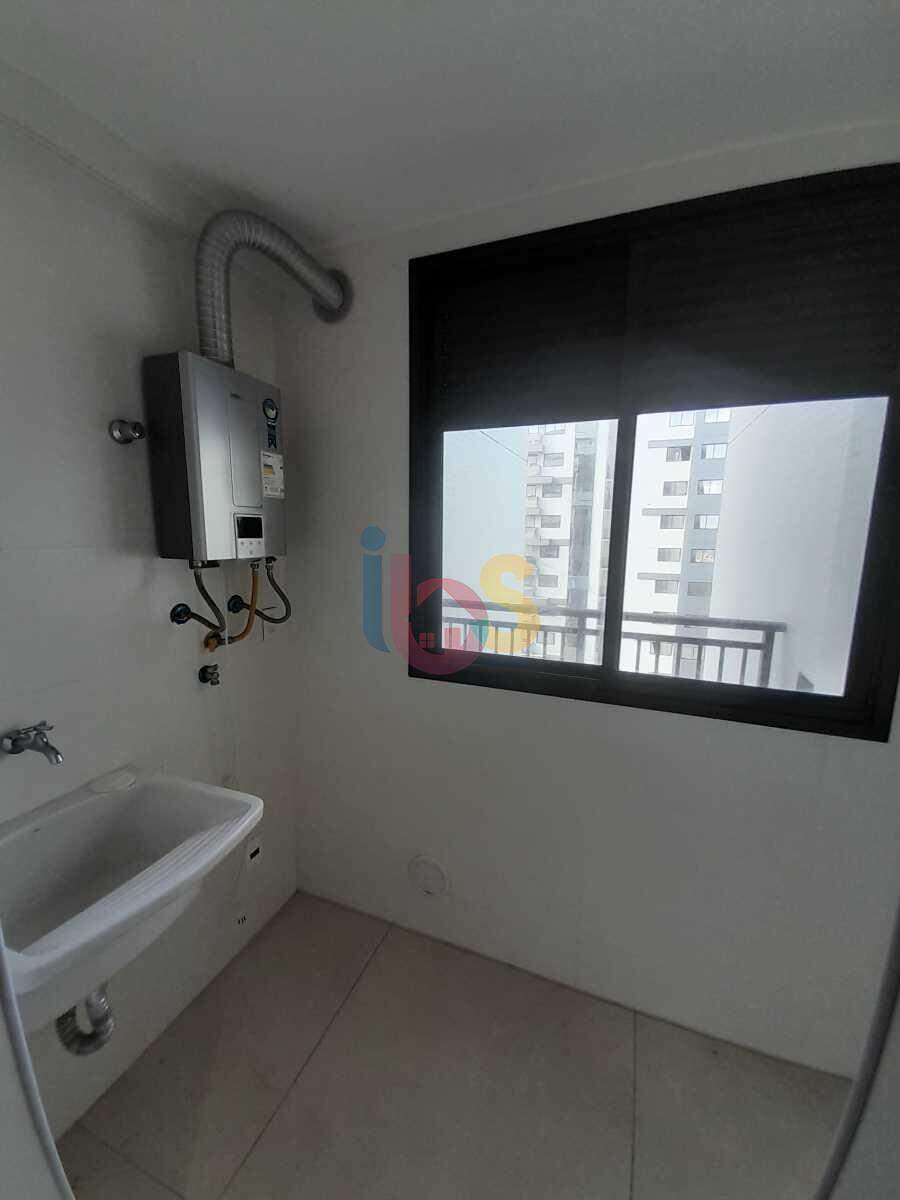 Apartamento para alugar com 2 quartos, 98m² - Foto 15