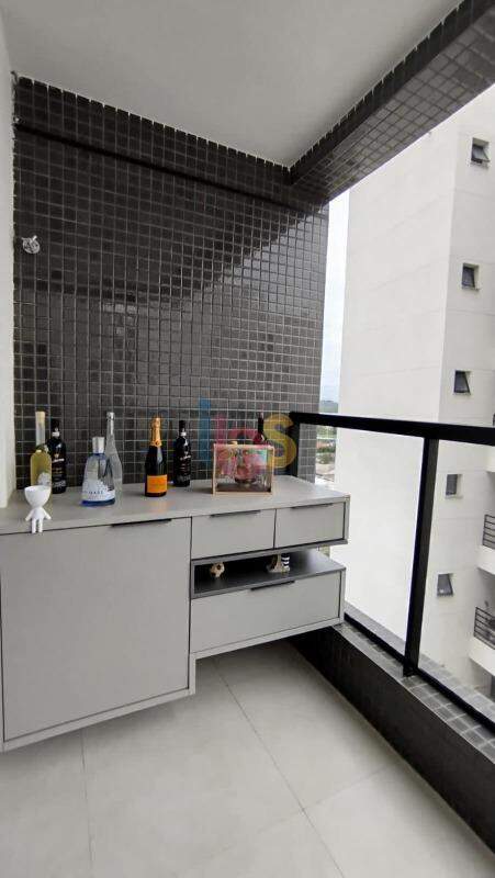 Apartamento para alugar com 2 quartos, 67m² - Foto 13