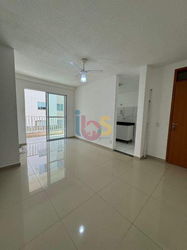 Apartamento à venda com 2 quartos, 68m² - Foto 2