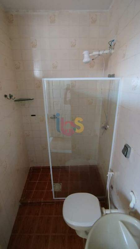 Casa para alugar com 2 quartos, 100m² - Foto 15