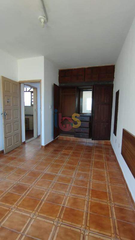 Casa para alugar com 2 quartos, 100m² - Foto 10